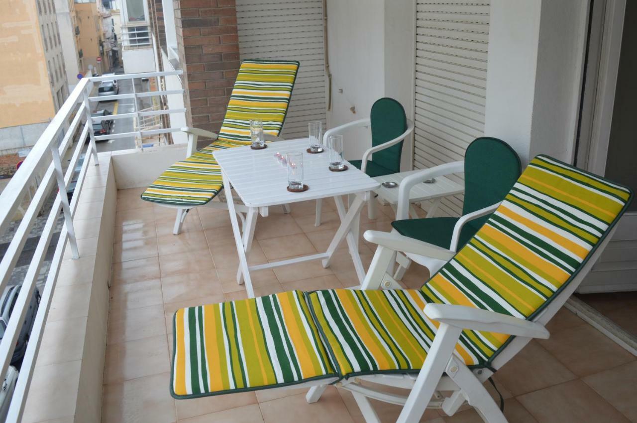 Ferienwohnung Apartamento Completo 200M Playa Roses Exterior foto