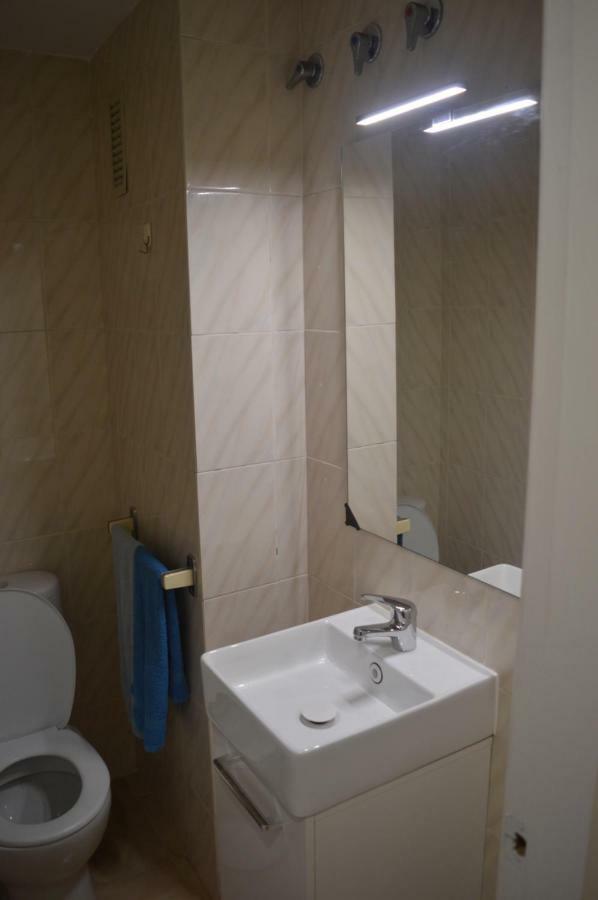 Ferienwohnung Apartamento Completo 200M Playa Roses Exterior foto
